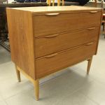901 8194 CHEST OF DRAWERS